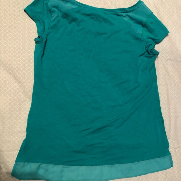 The Limited Sheer Shoulder Short Sleeve Shirt - Picture 2 of 3